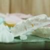 Sucette en meringue blanche (5)