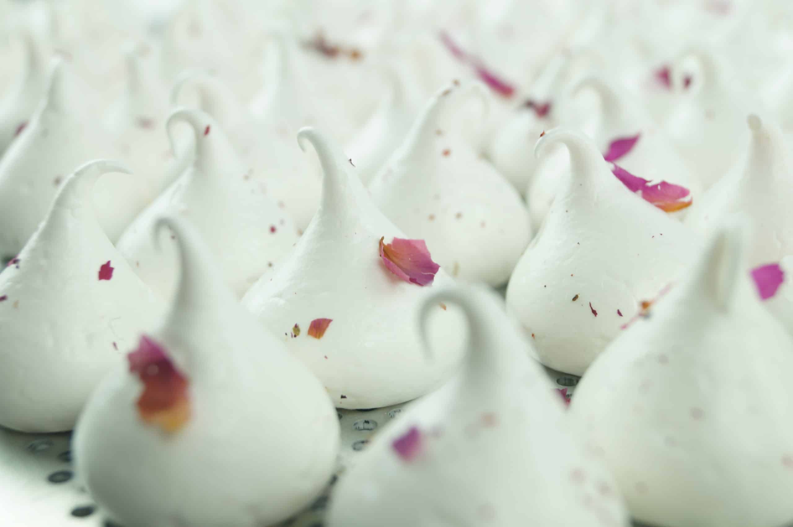 Meringues à la Rose