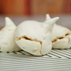 Meringue éclats d'amandes